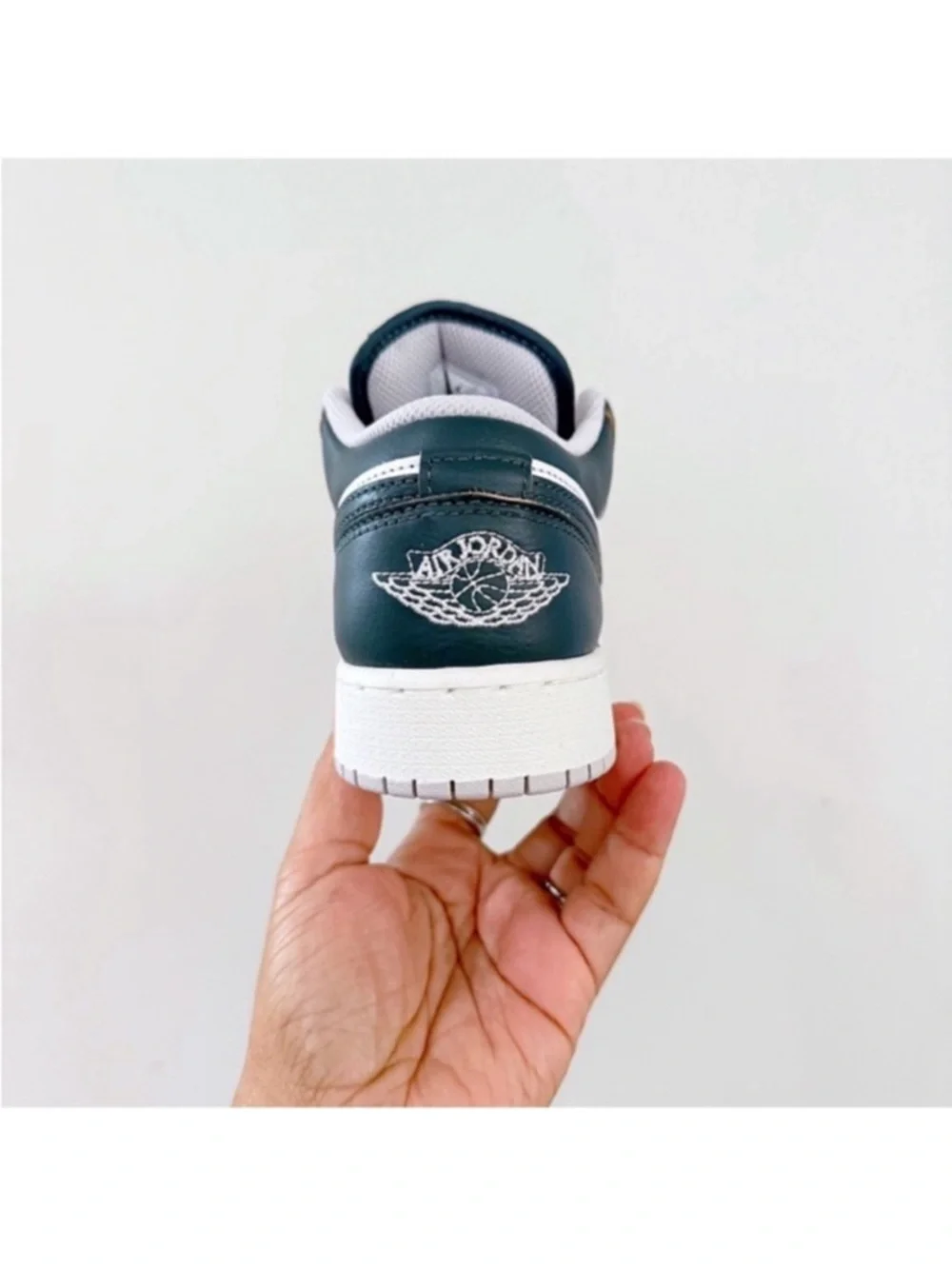 Nike Air Jordan 1 Low Oxidized Green Special Edition Sneakers   6.5Y/ 8 Women